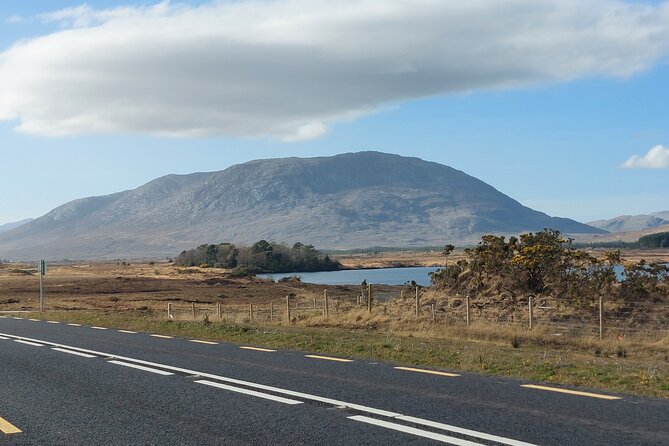 Kylemore Abbey, Sky Road & Aughnanure Private Tour from Galway - Sky Road and Clifden Bay