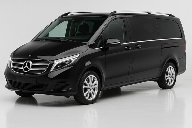 Limerick City: Private transfer to & from Dublin | Premium Cars - Meeting your chauffeur at the airport