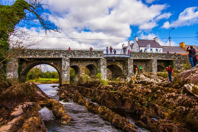 NO 1 Ring of Kerry Tour inc Killarney Lakes & National Park - Cahersiveen and Daniel O’Connell’s story