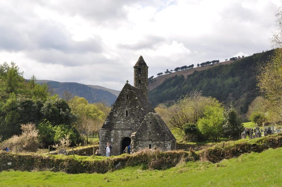 Personal Tour from Dublin: Wicklow, Glendalough, Powerscourt - Lunch near Glendalough: a useful pause, not an included meal