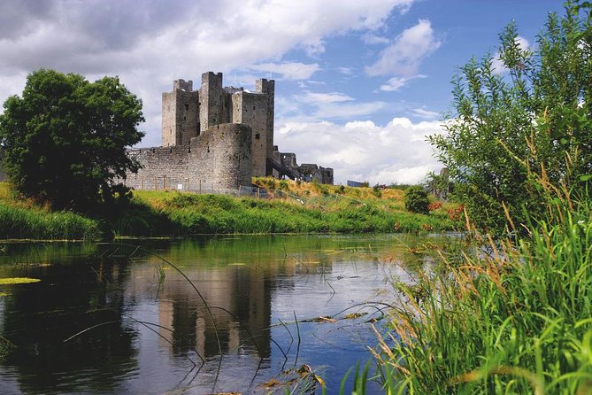Private Boyne Valley, Hill of Tara and Trim Castle Day Tour - Newgrange and the ancient Boyne Valley tombs
