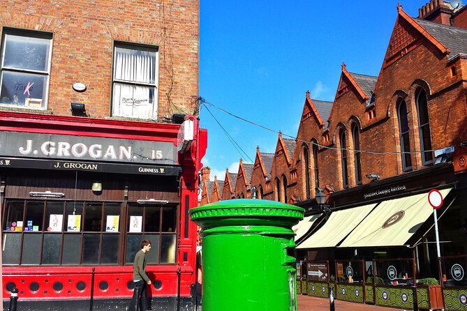 Private Dublin Sights and Pints (Walking Tour) - City Hall and the Easter Rising connection