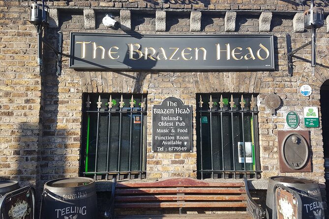 Private Guided Walking Tour in Dublin - Walking into the Liberties