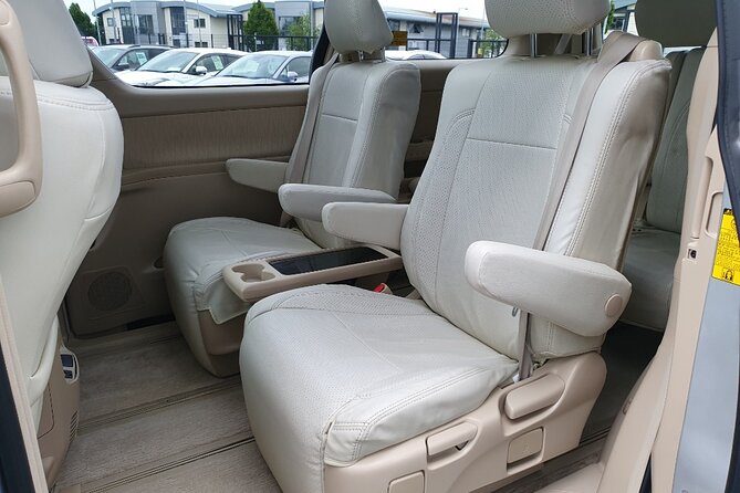 Private Luxury Airport Transport from/to Killarney - A private airport link built around Killarney