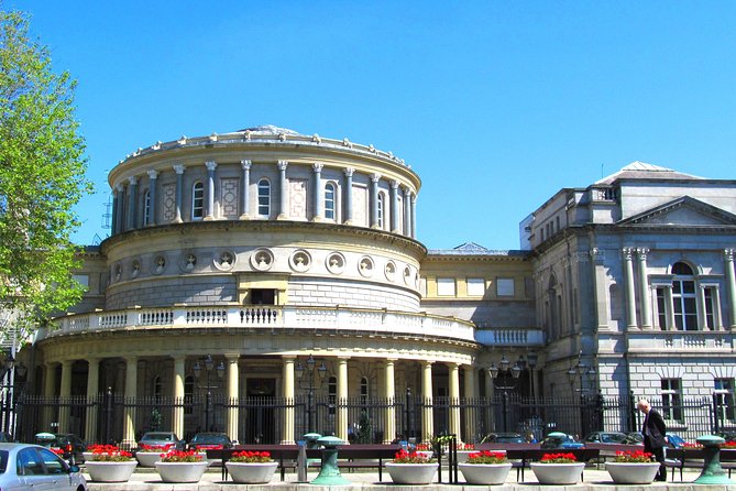 Private Tour of Dublin Museums (Walking Tour) - The coffee break: useful breathing room