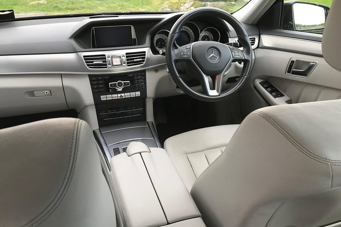 Private Transfer Galway to Dublin - Choosing between a taxi and a limousine