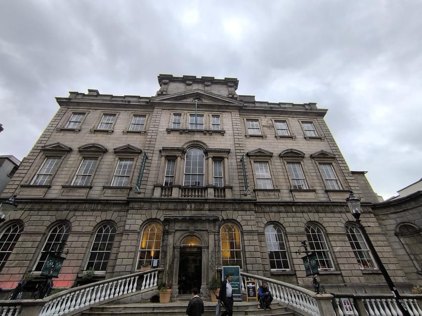 Secret and unusual Dublin: guided walking tour - What the guide adds to the experience