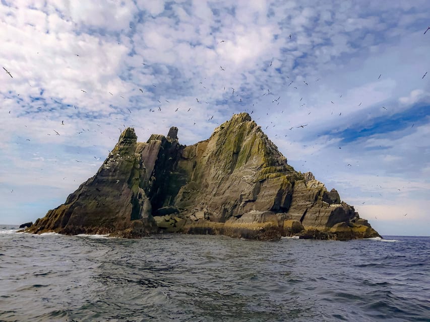 Skellig Michael: Skellig Sightseeing Cruise with AquaTerra - Great Skellig and Small Skellig from the water