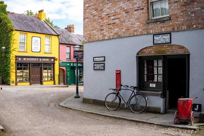 Skip the Line: Bunratty Castle and Folk Park Admission Ticket - A recreated 19th-century Irish village