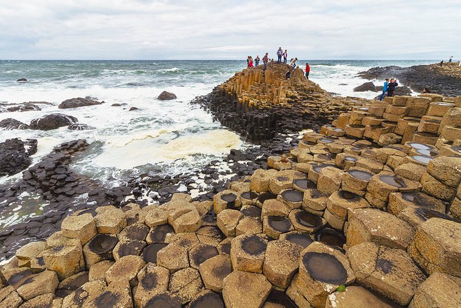 Spanish Belfast And Giants Causeway Tour - The Spanish guide can make or break the ride