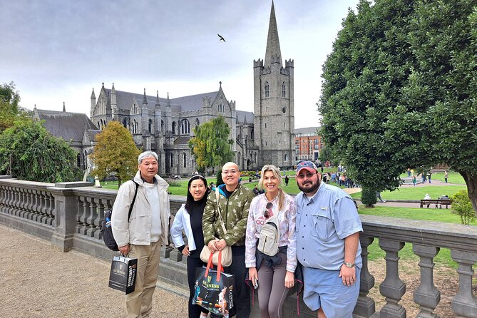 St Patrick's Cathedral, Book of Kells and Dublin Castle Tour - Walking, timing, and practical comfort
