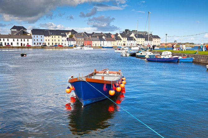 Sustainable Connemara and Galway Bay Rail Tour from Dublin - The westbound train through Ireland