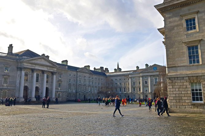 The Best Of Dublin Walking Tour - Temple Bar, entertainment, and Dublin’s Dracula connection