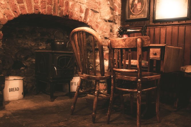 The Black Experience Pub Tour - Oscar Wilde House adds literary character