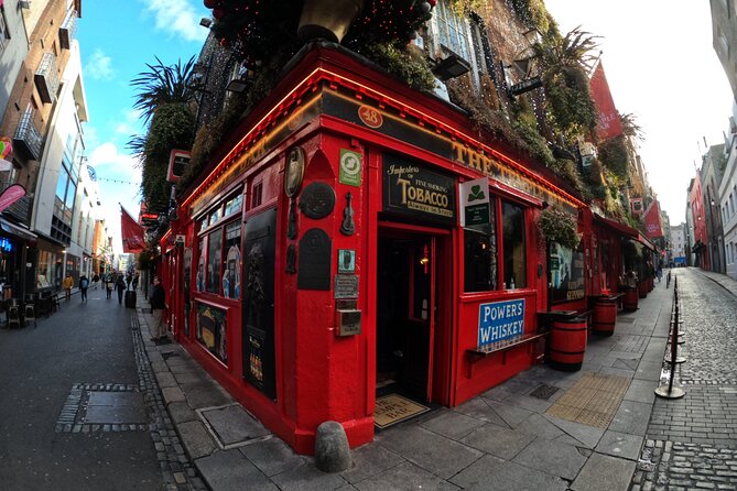 The Dublin Private Walking Tour - College Green and Trinity College put history under your feet