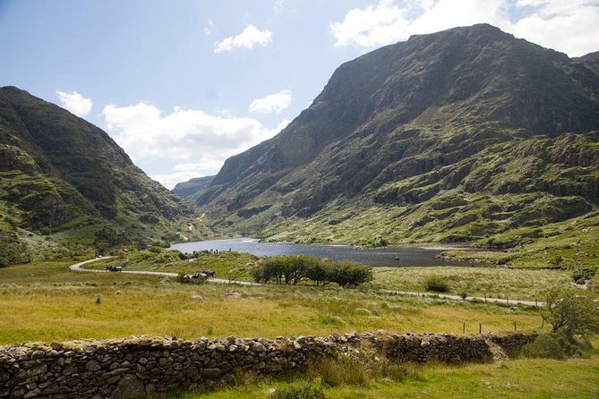 The Gap of Dunloe Adventure Day Tour from Killarney - Starting beside 15th-century Ross Castle