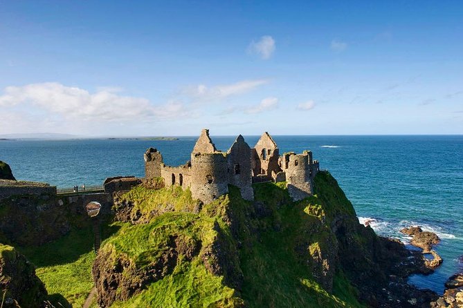 The Giant's Causeway, Dunluce Castel and Belfast - Spanish guide - Timing, meeting point, and practical planning