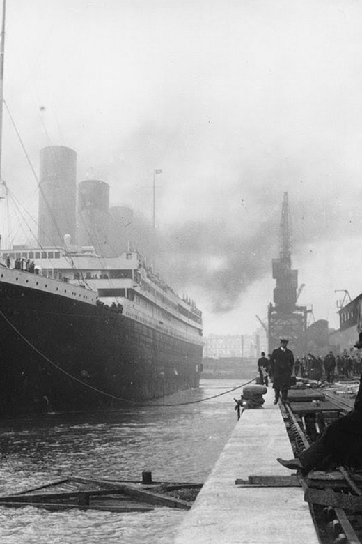 The Titanic Trail: 1-Hour Guided Walking Tour of Cobh - Walking the streets linked to Titanic