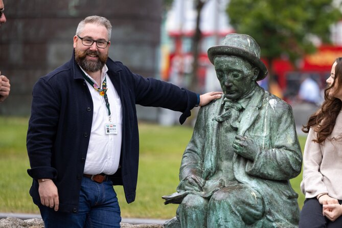 The Welcome to Galway Walking Tour - Oscar Wilde and Eduard Vilde in conversation