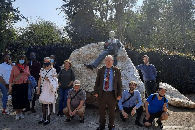 Walking tour in Merrion Square Park - Dublin Rogues Tour - Who will enjoy this walking tour most?