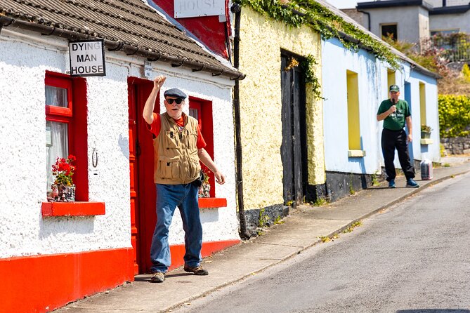 Walking Tour of The Quiet Man Film Locations in Cong - A statue, movie quotes, and local stories