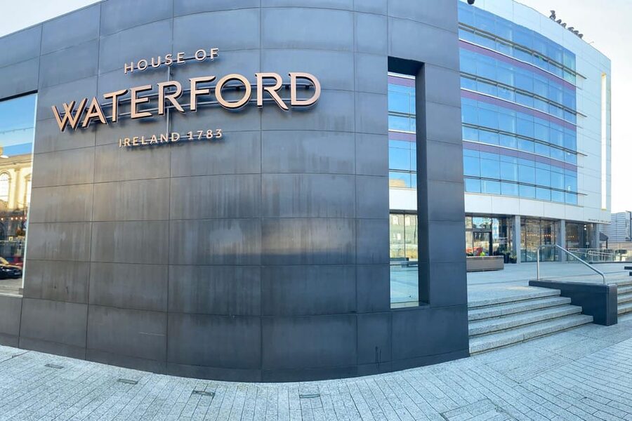 Waterford: House of Waterford Factory Tour - The retail shop and café: seeing the finished work