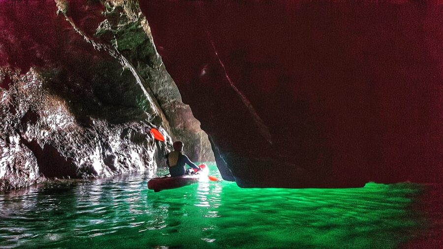 Wexford: Hook Peninsula Sea Cave Kayaking Experience - Entering the sea caves and passing beneath arches