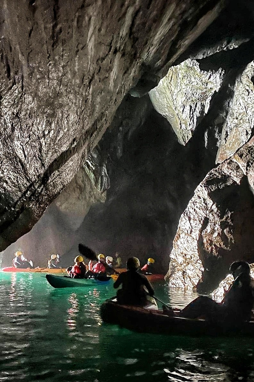 Wexford: Hook Peninsula Sea Cave Kayaking Experience - A short break with hot chocolate and a sweet snack