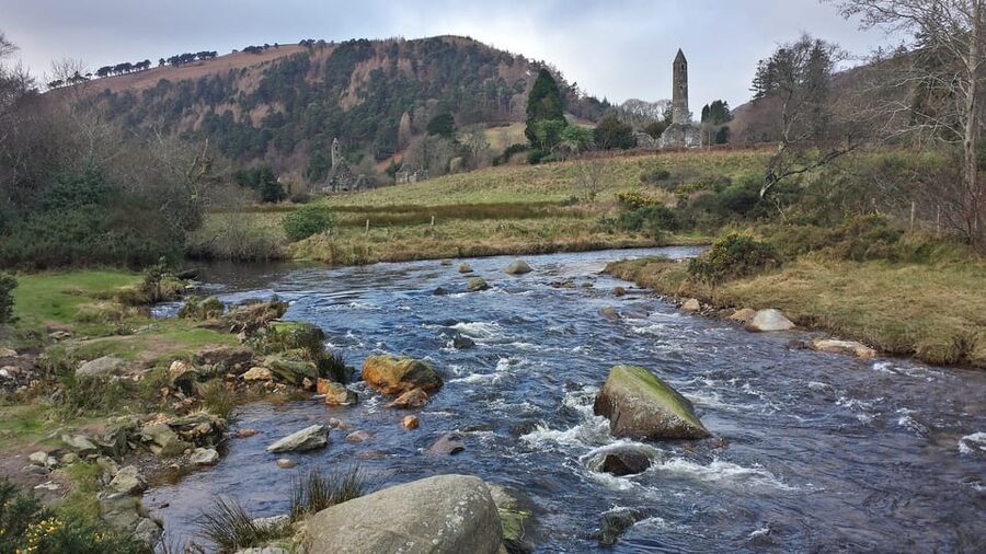 Wicklow Mountains Private Day Tour including Glendalough - A traditional pub lunch in the middle of the day